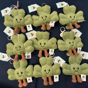 (英國直送) Jellycat Amuseables Siofra Shamrock Bag Charm 三葉草匙扣 微笑公仔
